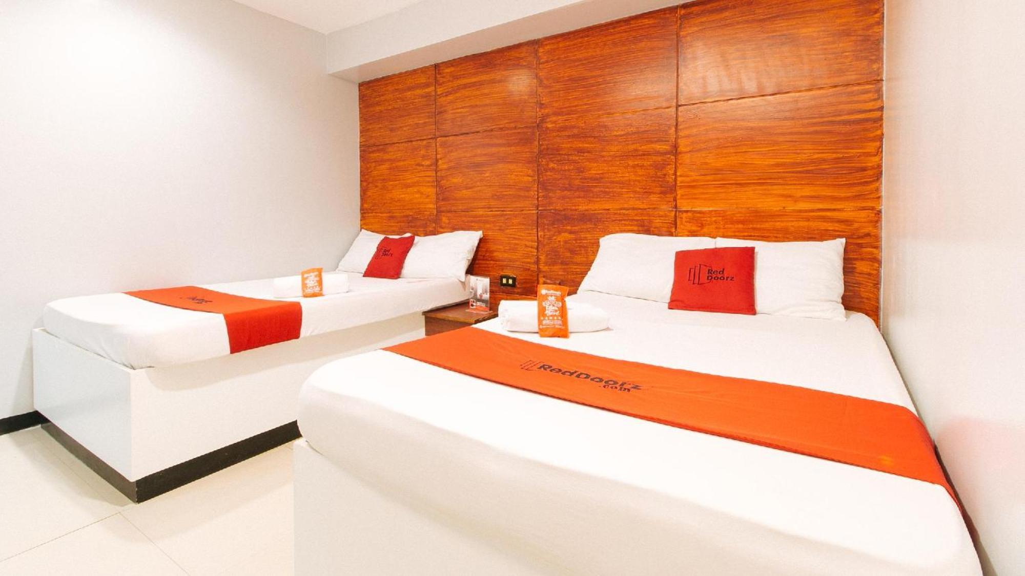 Reddoorz At Homa Resort Hotel Santiago  외부 사진